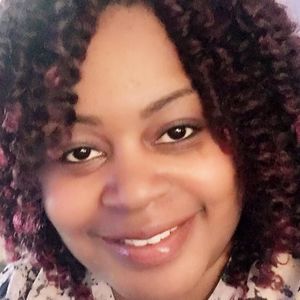 Meet your Posher, Candace